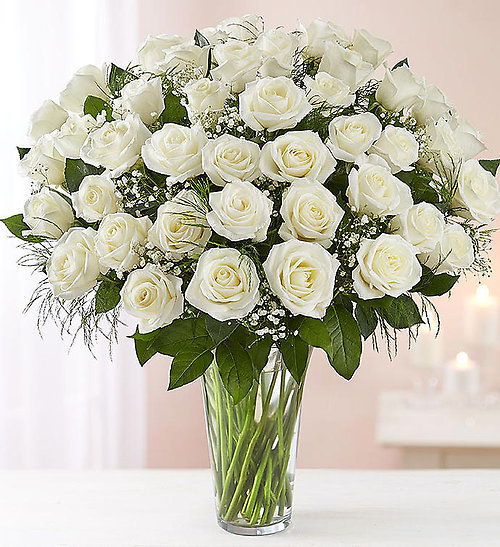 4 Dozen White Rose Vase We can use floral spray to spray paint r