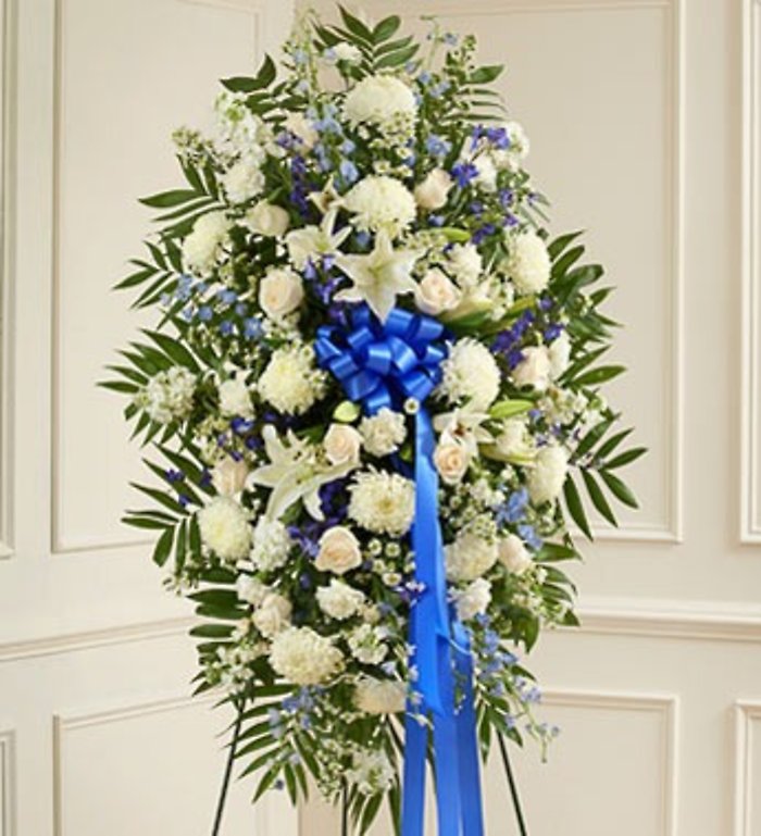 Blue &#038; White Standing Spray