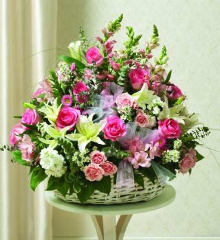 Pink &#038; White Sympathy Basket